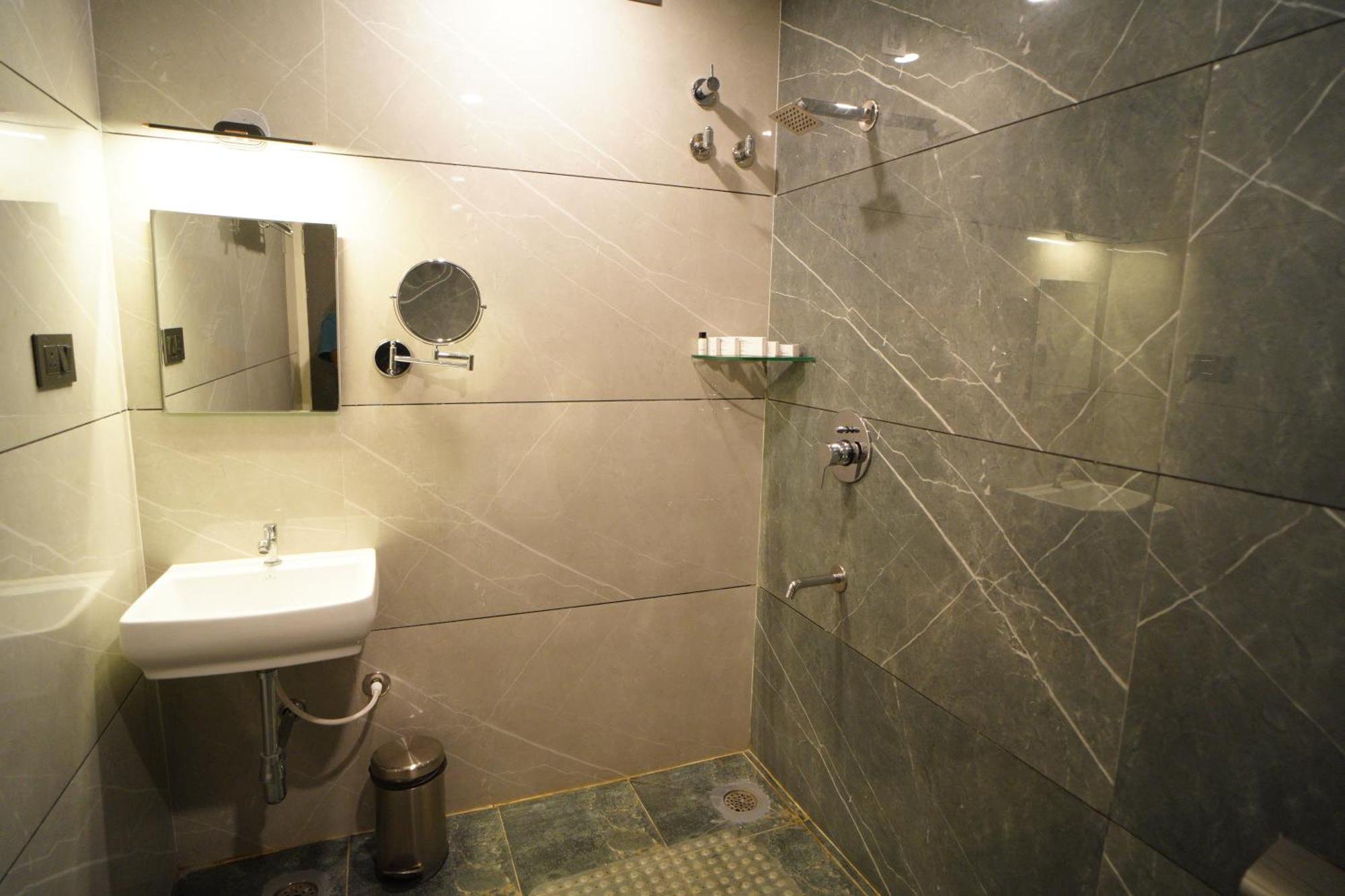 Emerald Urban Comforts Mysore Exterior photo