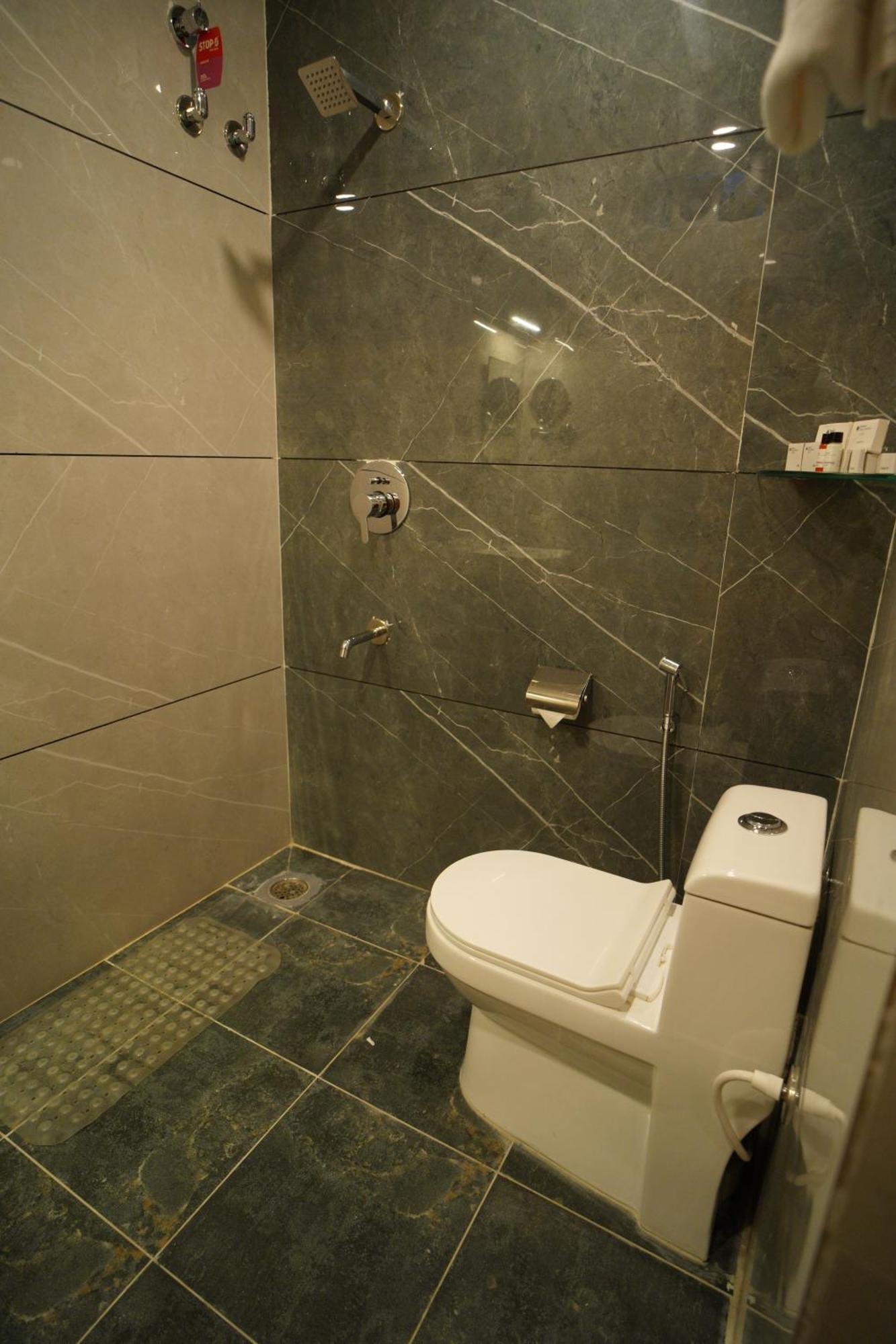Emerald Urban Comforts Mysore Exterior photo