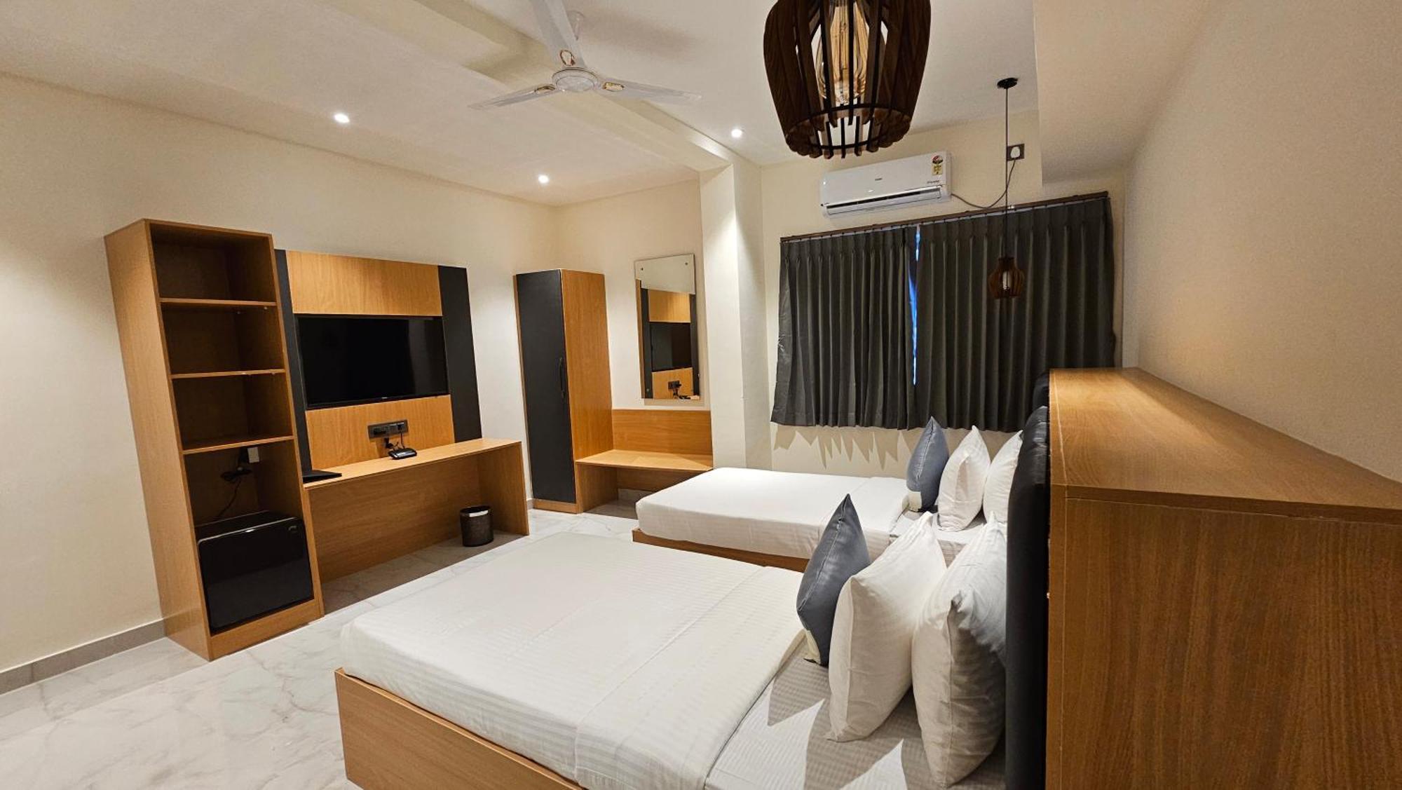 Emerald Urban Comforts Mysore Exterior photo